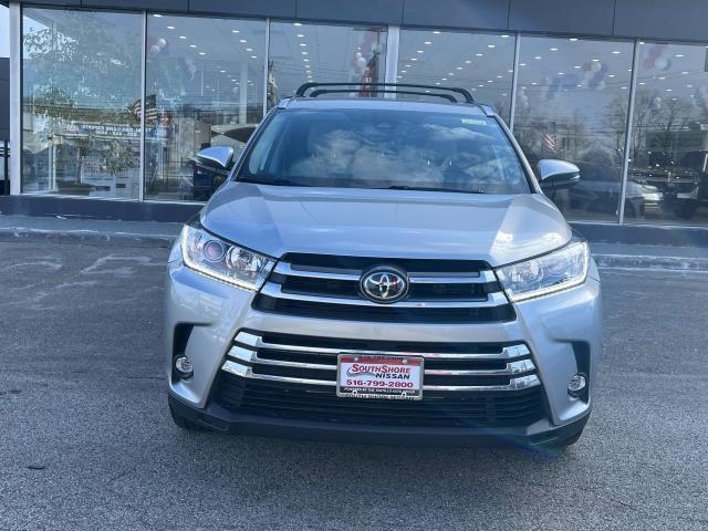 used 2019 Toyota Highlander car, priced at $28,955