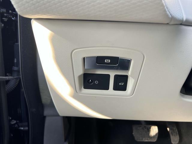 used 2019 Land Rover Range Rover Velar car, priced at $23,955