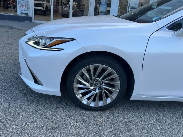 used 2020 Lexus ES 350 car, priced at $28,335