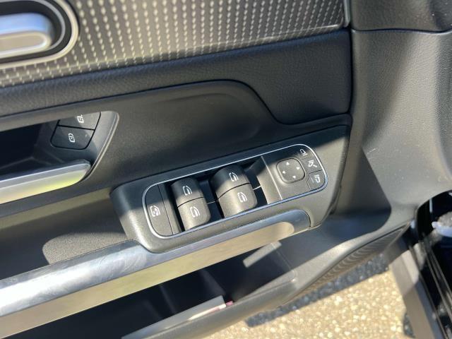 used 2021 Mercedes-Benz GLB 250 car, priced at $24,945