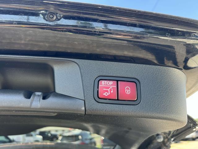 used 2021 Mercedes-Benz GLB 250 car, priced at $24,945