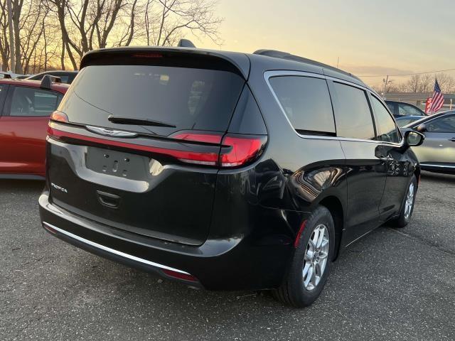 used 2022 Chrysler Pacifica car, priced at $17,965