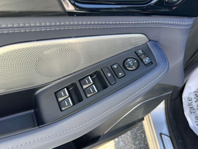 used 2023 Acura MDX car, priced at $51,665