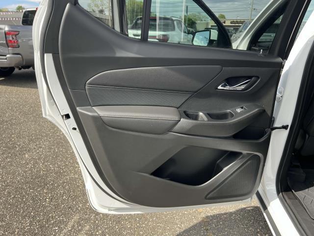 used 2022 Chevrolet Traverse car, priced at $31,355