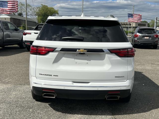 used 2022 Chevrolet Traverse car, priced at $31,355