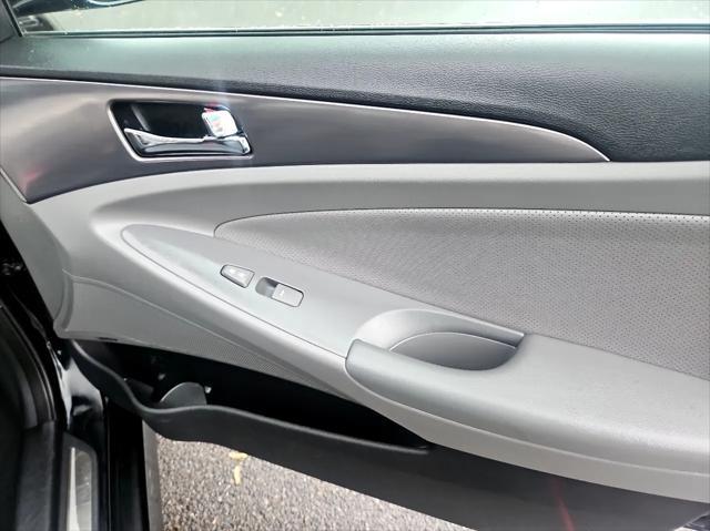 used 2013 Hyundai Sonata Hybrid car, priced at $8,295