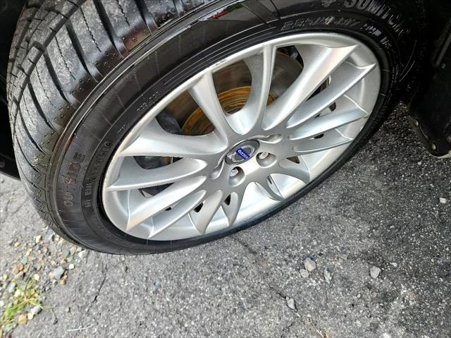 used 2007 Volvo C70 car, priced at $11,295