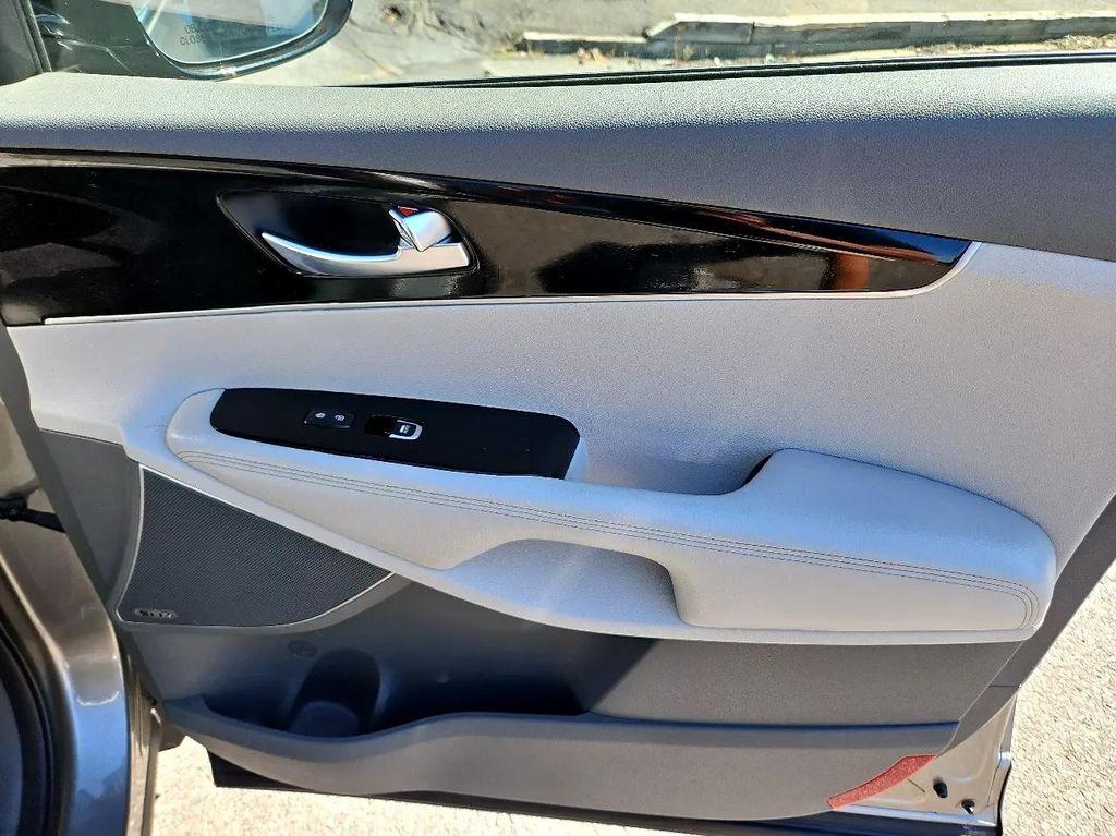 used 2018 Kia Sorento car, priced at $13,300
