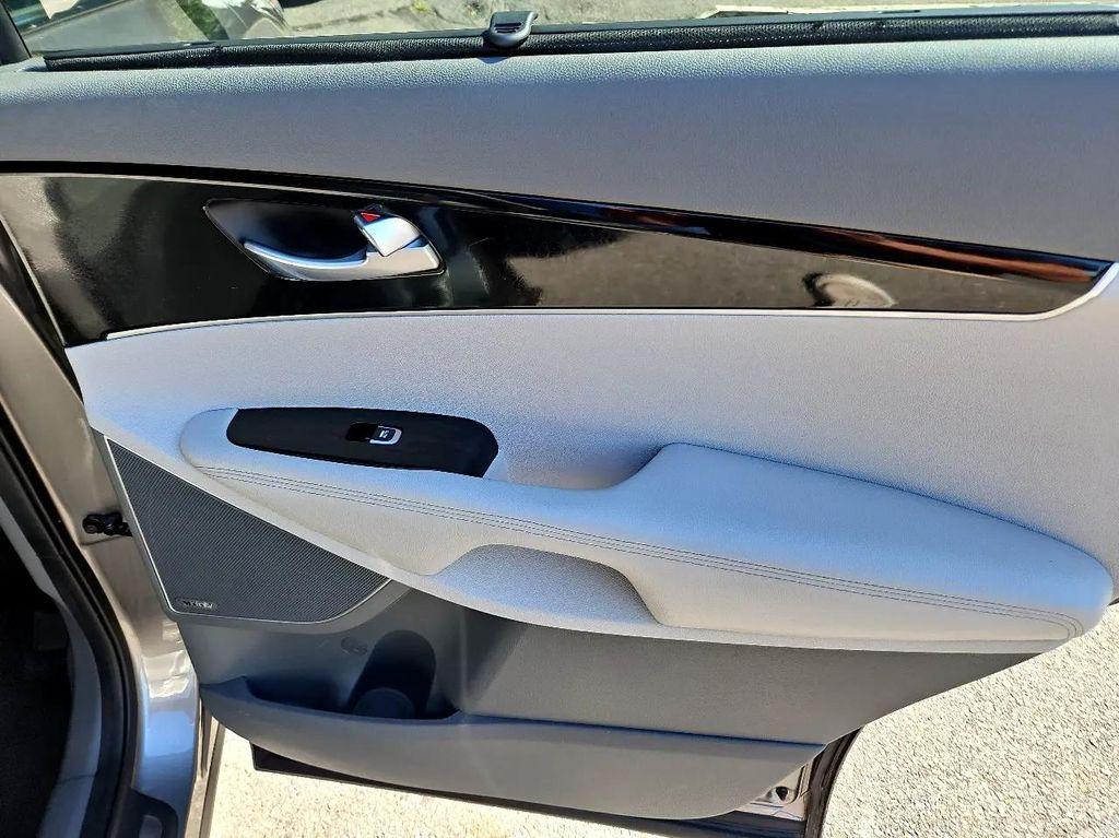 used 2018 Kia Sorento car, priced at $13,300