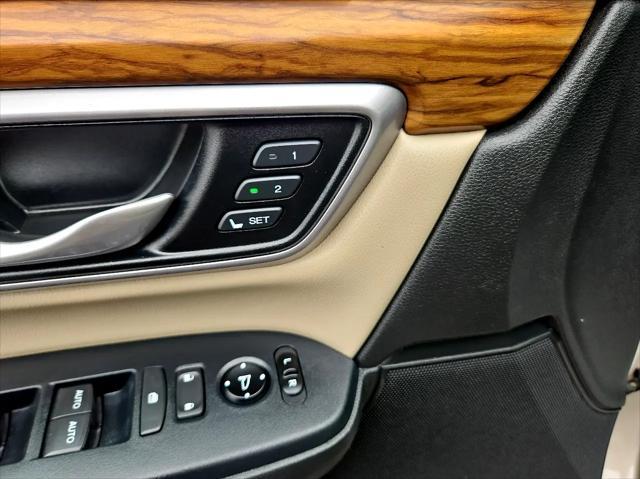 used 2017 Honda CR-V car, priced at $21,995