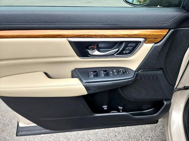 used 2017 Honda CR-V car, priced at $21,995