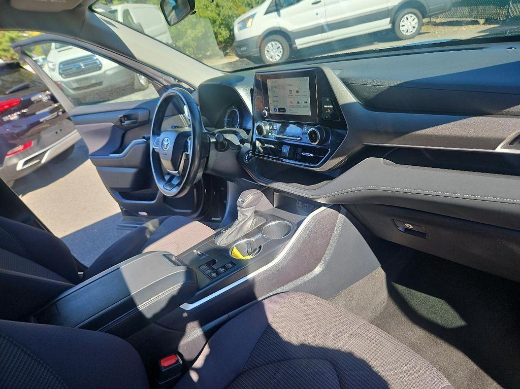 used 2023 Toyota Highlander Hybrid car, priced at $33,500