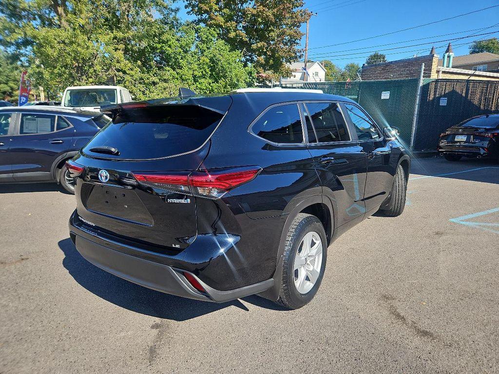 used 2023 Toyota Highlander Hybrid car, priced at $33,500