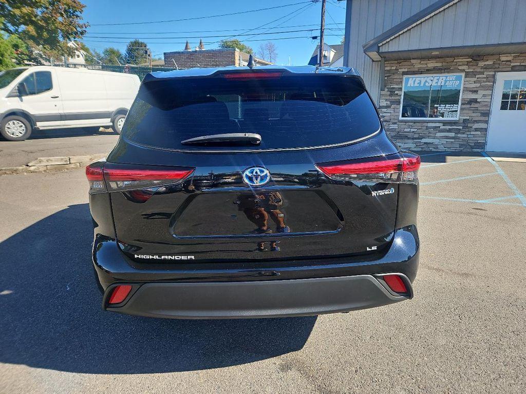 used 2023 Toyota Highlander Hybrid car, priced at $33,500