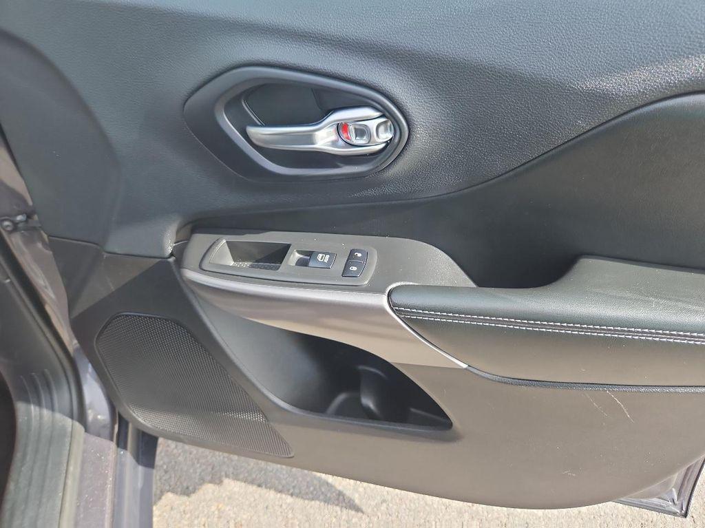 used 2019 Jeep Cherokee car, priced at $20,795
