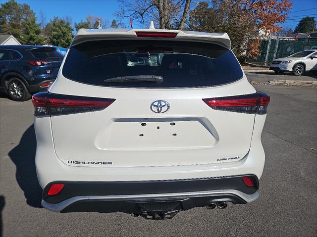 used 2021 Toyota Highlander car, priced at $34,995