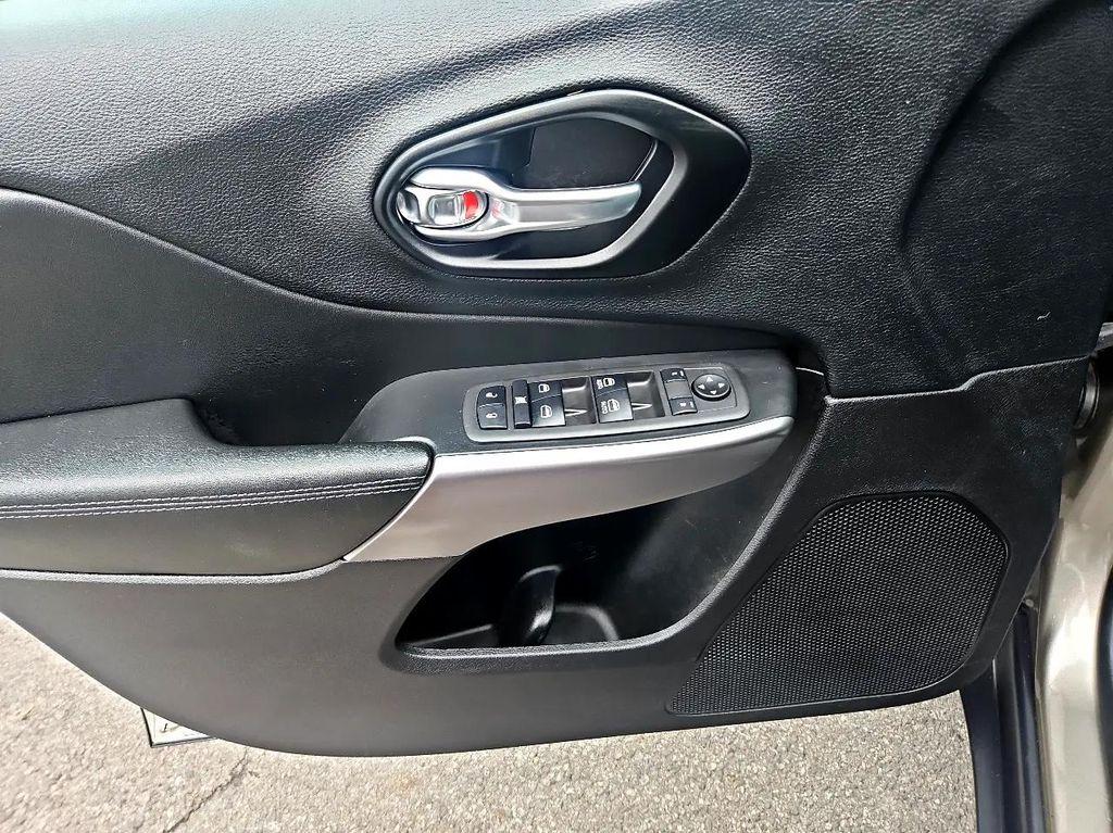 used 2021 Jeep Cherokee car, priced at $19,200
