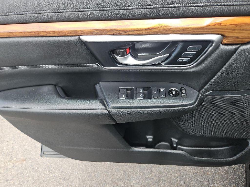 used 2020 Honda CR-V car, priced at $26,300