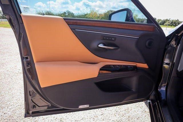 used 2024 Lexus ES 350 car, priced at $39,103