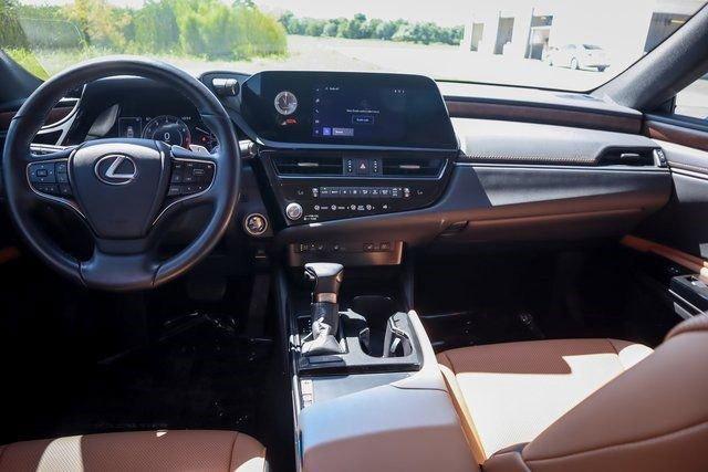 used 2024 Lexus ES 350 car, priced at $39,103