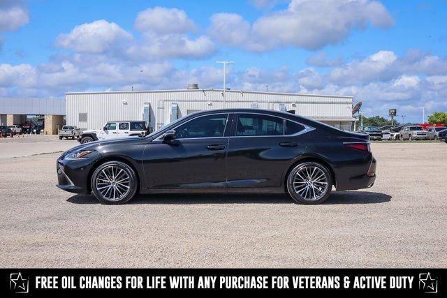 used 2024 Lexus ES 350 car, priced at $39,103