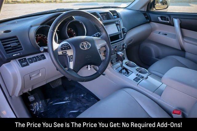 used 2013 Toyota Highlander car, priced at $15,991