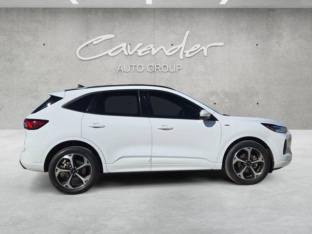 used 2023 Ford Escape car, priced at $21,674