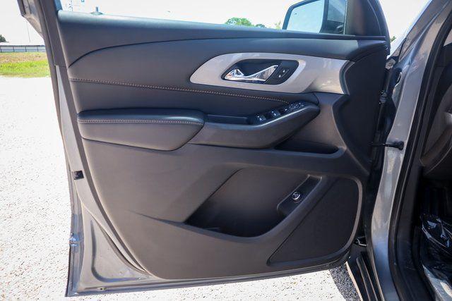 used 2021 Chevrolet Traverse car, priced at $28,991