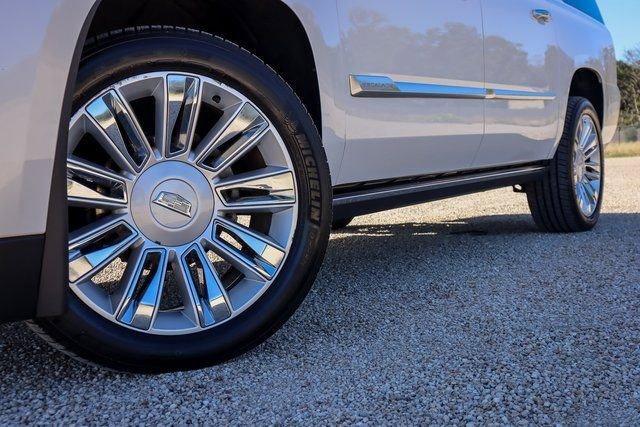 used 2019 Cadillac Escalade ESV car, priced at $46,312