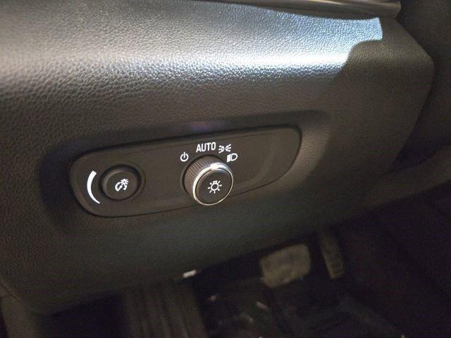 used 2023 Chevrolet Traverse car, priced at $28,692