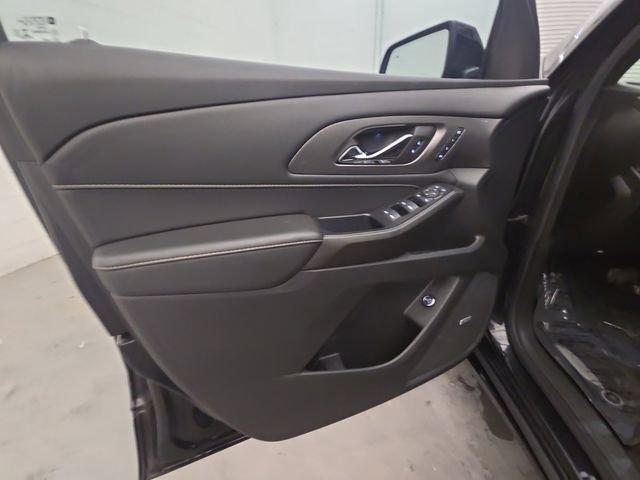 used 2022 Chevrolet Traverse car, priced at $30,592
