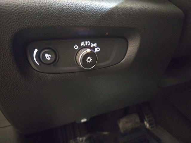 used 2022 Chevrolet Traverse car, priced at $30,592