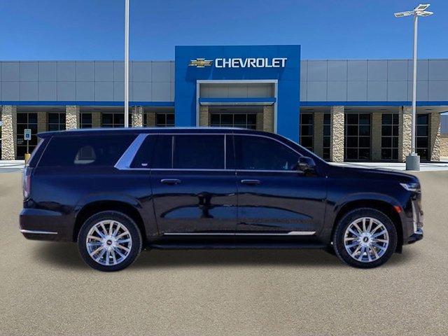 used 2021 Cadillac Escalade ESV car, priced at $60,992