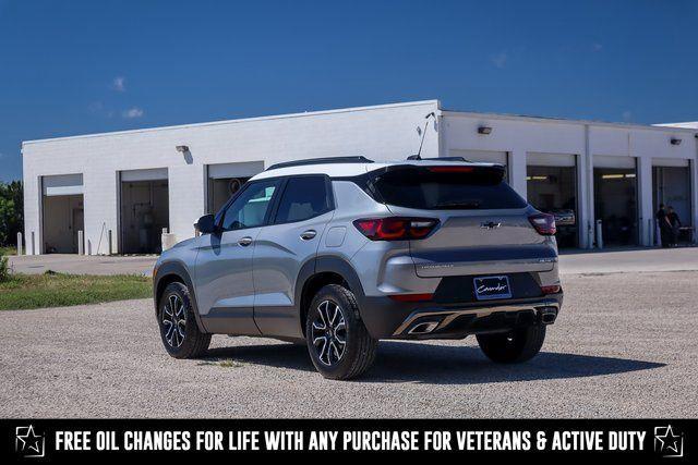 used 2024 Chevrolet TrailBlazer car, priced at $27,992
