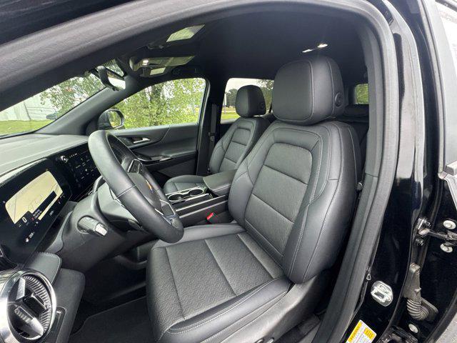 used 2025 Chevrolet Equinox car, priced at $28,254