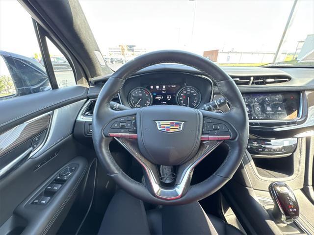 used 2024 Cadillac XT6 car, priced at $48,812