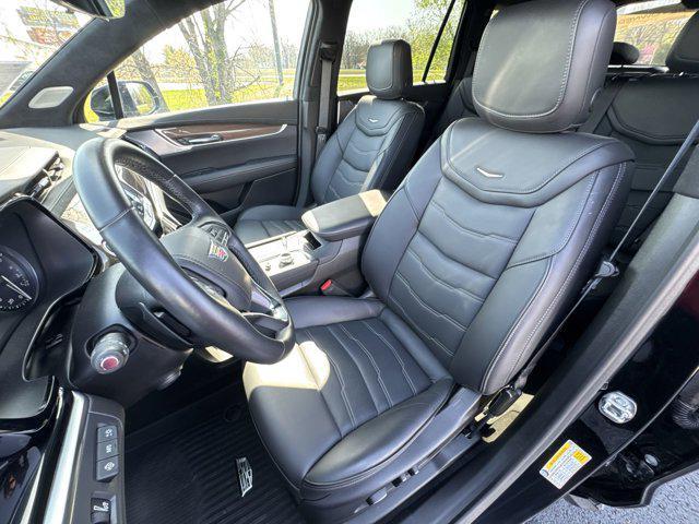 used 2024 Cadillac XT6 car, priced at $43,319