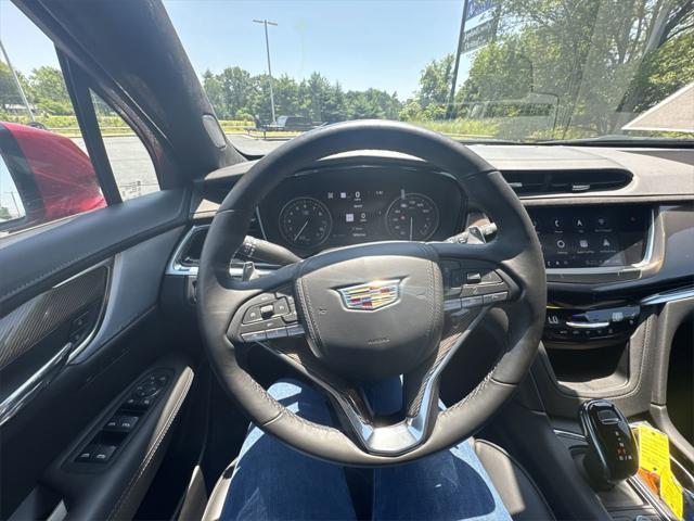 used 2024 Cadillac XT6 car