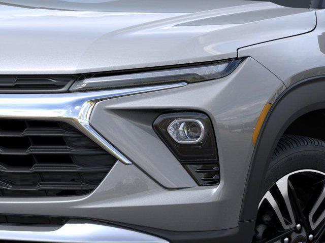 new 2025 Chevrolet TrailBlazer car, priced at $27,129