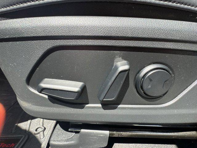 used 2023 Kia Sorento Hybrid car, priced at $31,305