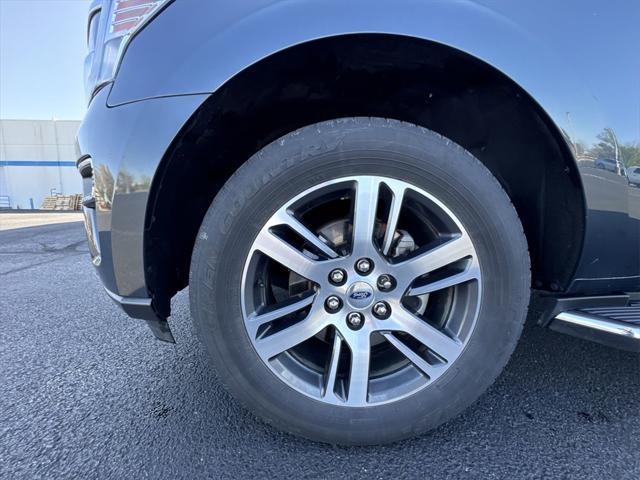 used 2023 Ford Expedition car, priced at $44,612