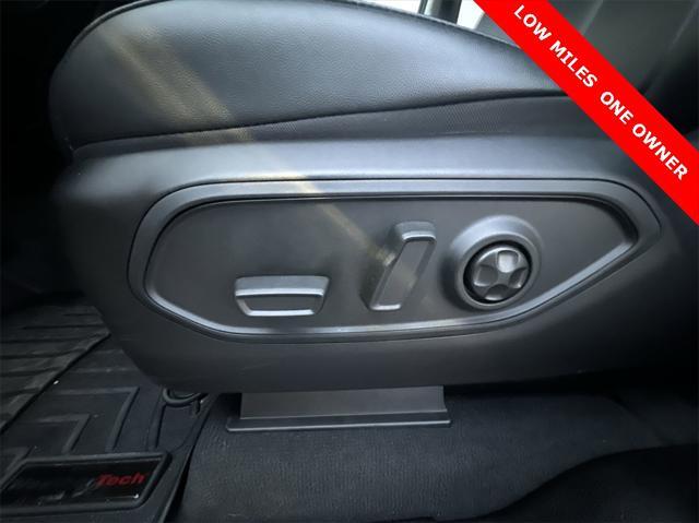 used 2024 Jeep Grand Cherokee L car, priced at $40,450