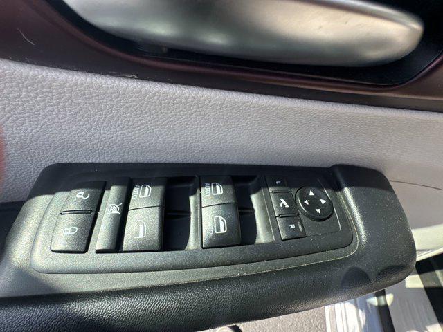 used 2020 Chrysler Pacifica car, priced at $21,194