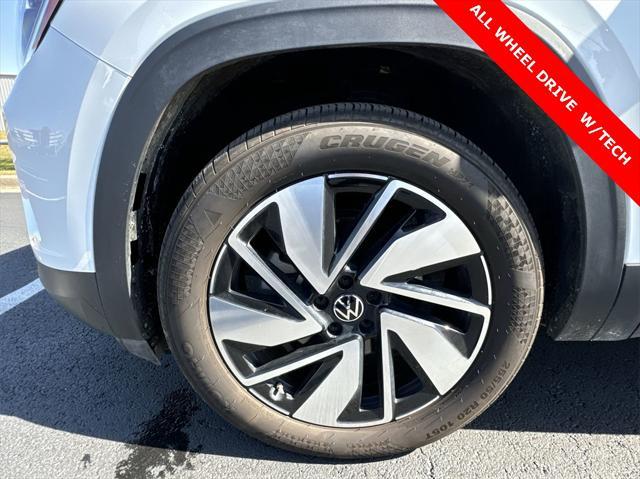 used 2024 Volkswagen Atlas car, priced at $32,657