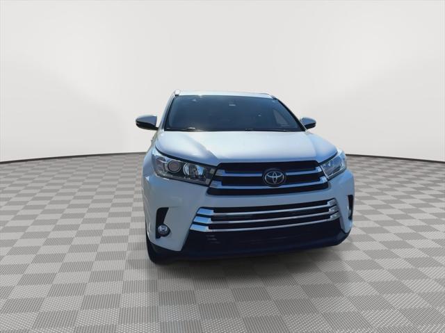 used 2018 Toyota Highlander car, priced at $24,485