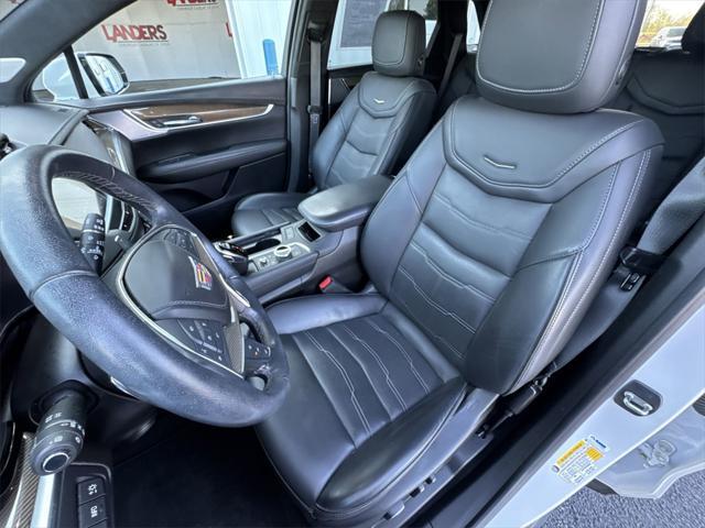 used 2021 Cadillac XT5 car, priced at $35,986