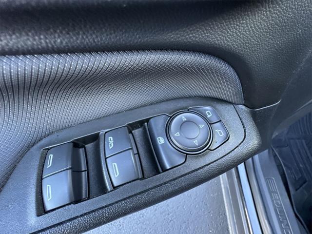 used 2023 Chevrolet Equinox car, priced at $25,112