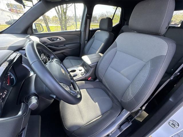 used 2023 Chevrolet Traverse car, priced at $26,194