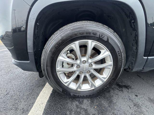 used 2019 Jeep Cherokee car, priced at $15,581