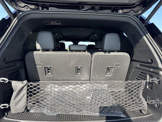 new 2026 Chevrolet Traverse car, priced at $58,204